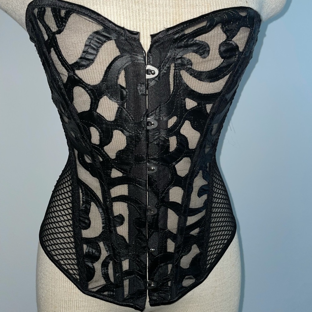Popular corset